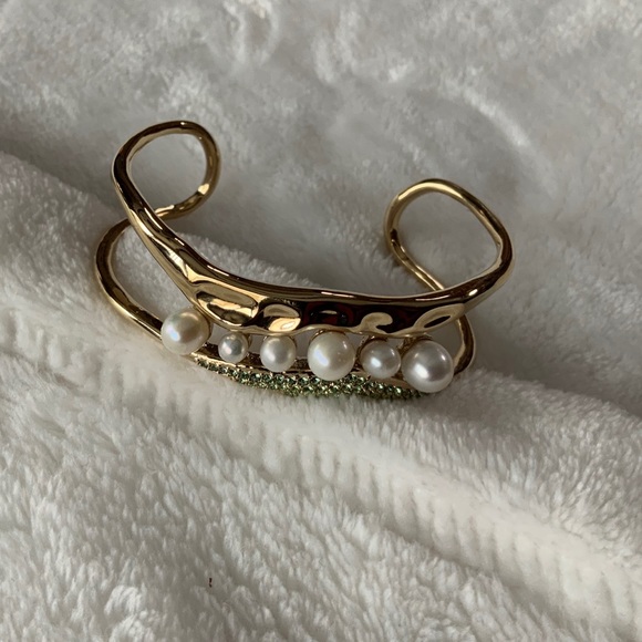 Carolee Pave Stone & Pearl Open Cuff Bracelet - Picture 11 of 13